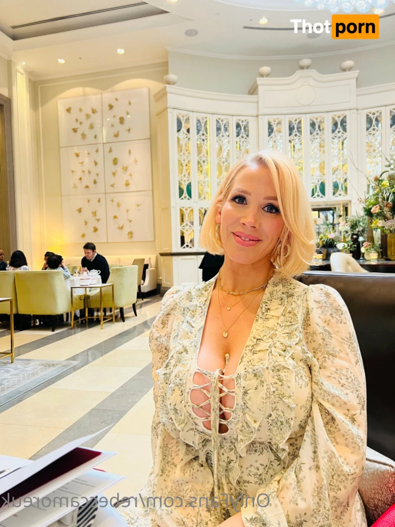 Rebecca More UK 16306965