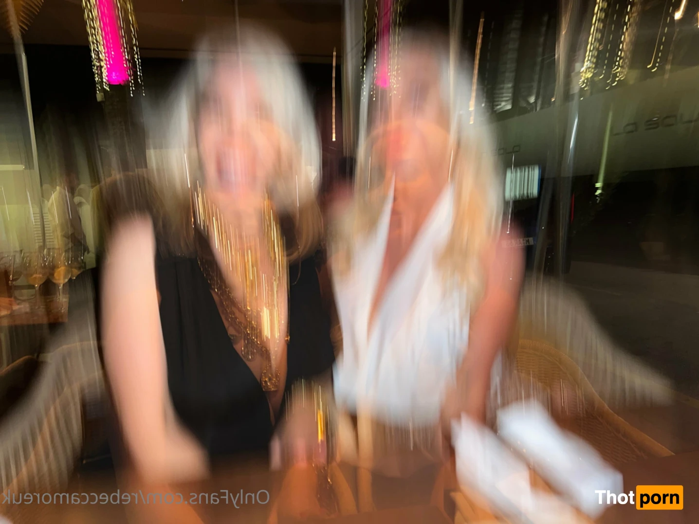 Rebecca More UK 16307022