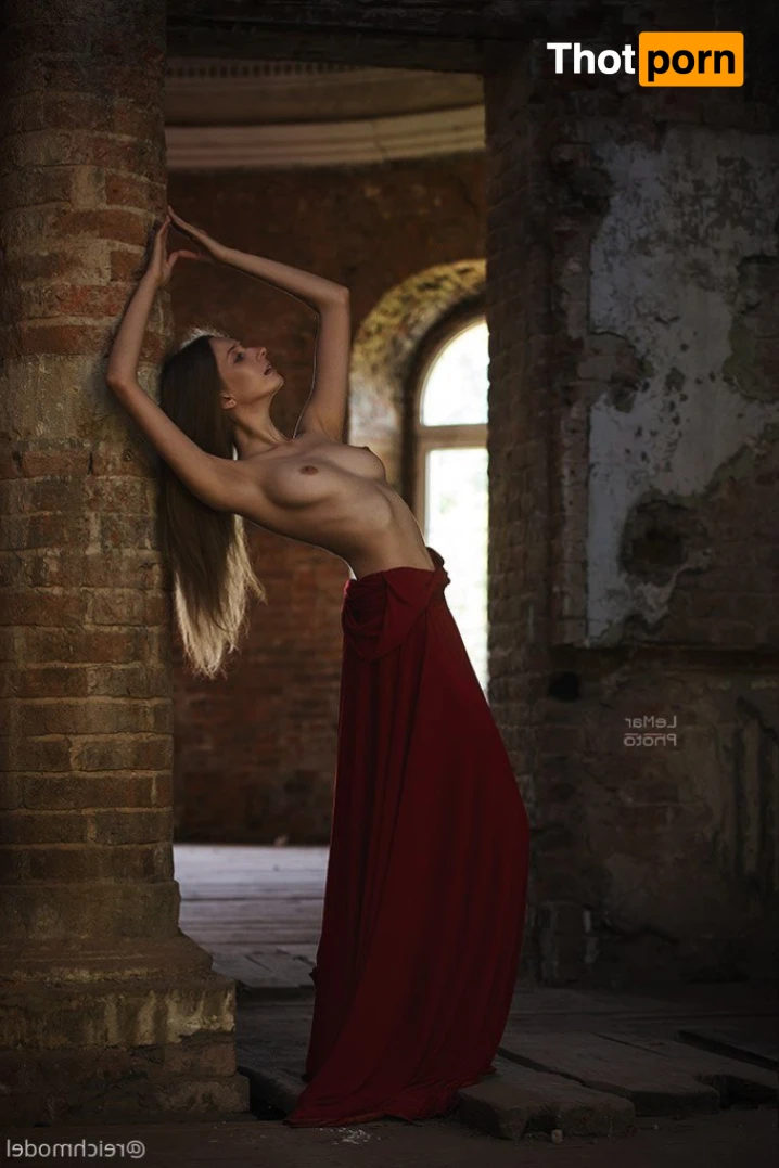 Katerina Ra 15033143