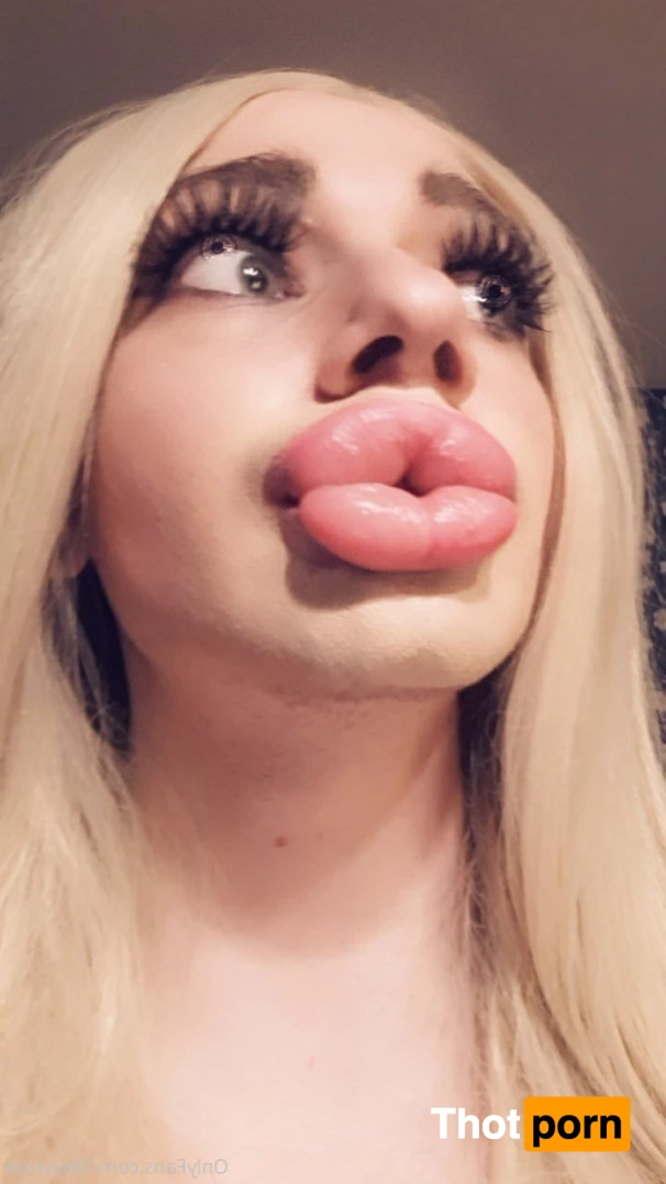 Riley Cross 16208297