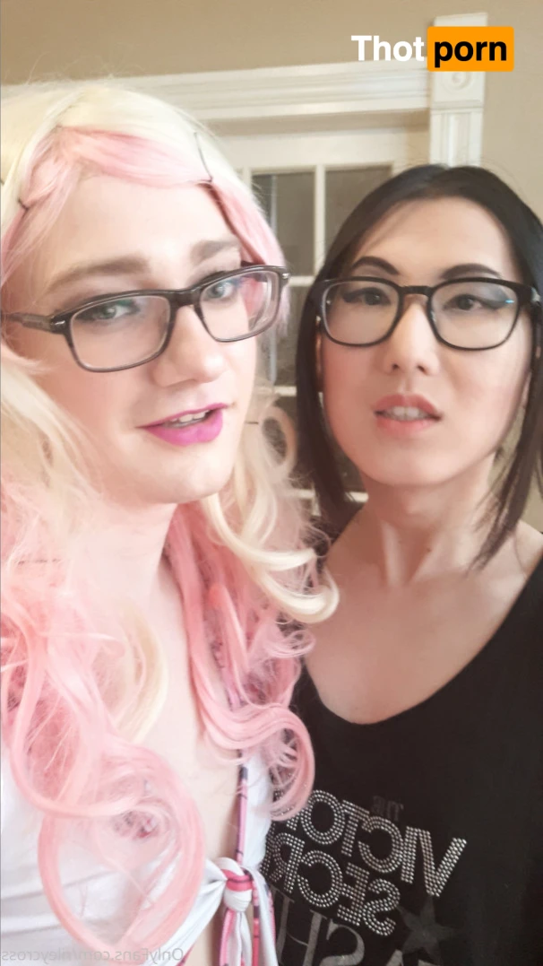 Riley Cross 16208376