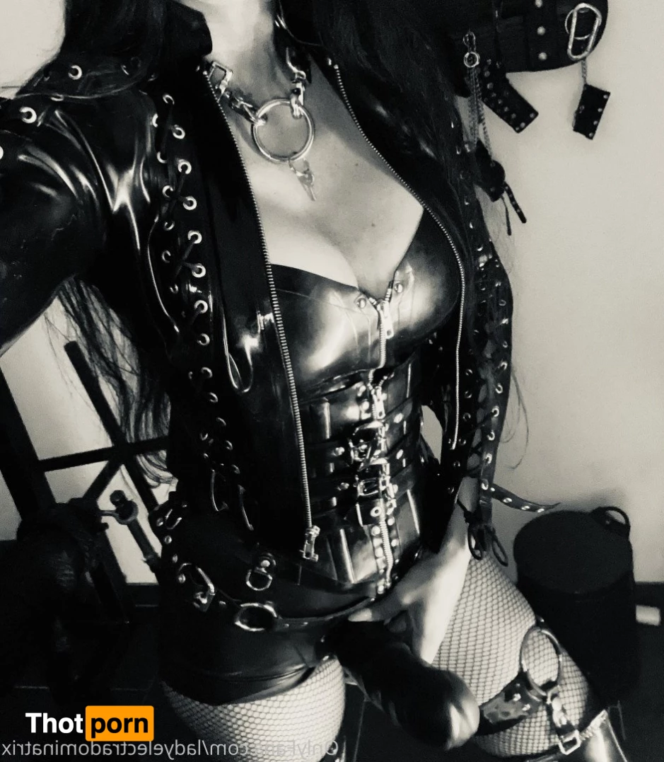 ladyelectradominatrix 656449