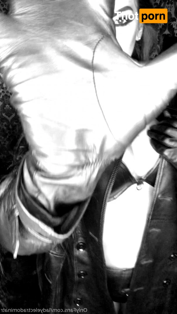 ladyelectradominatrix 656462