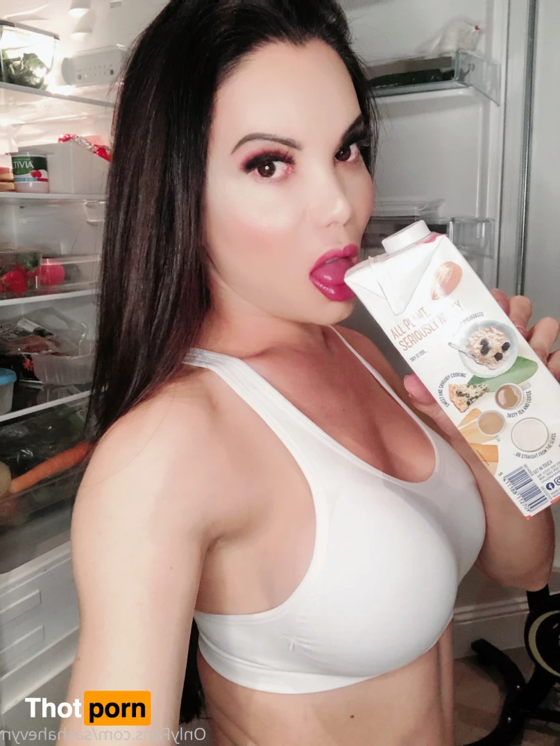 TS SASHA HEVYN 13859233