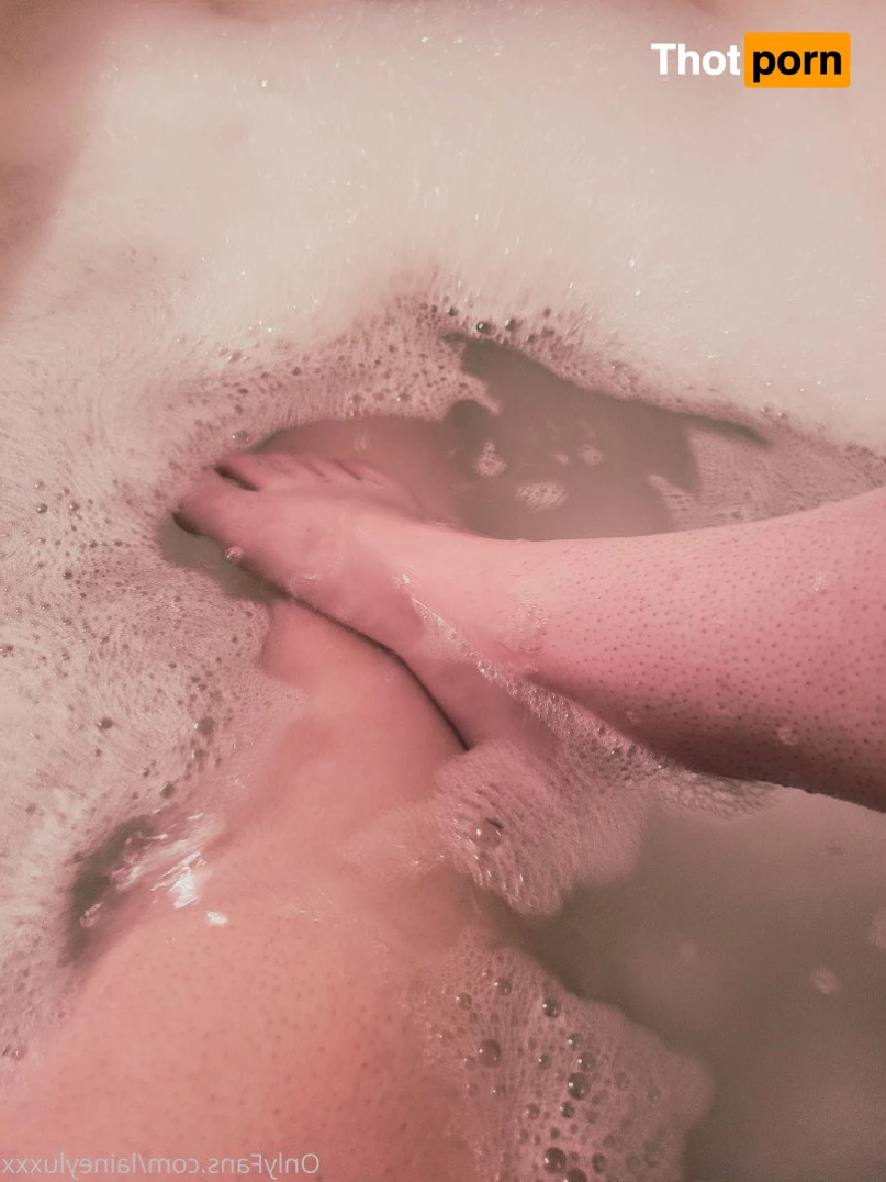 Cuckoldress Lainey Lux QoS 658676