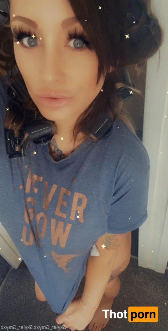 Cougar mommy Sext with me 😈 15886183