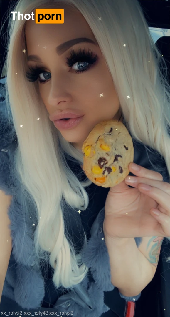 Cougar mommy Sext with me 😈 15886360