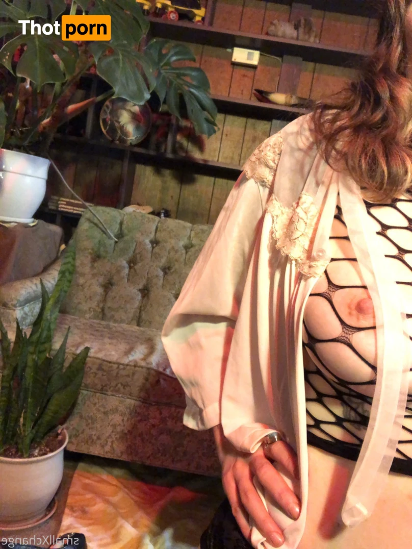 skippy * hairy pits + pussy * -on break- 9084241