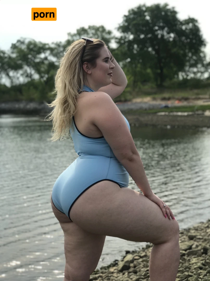 sopheeturner 15757058