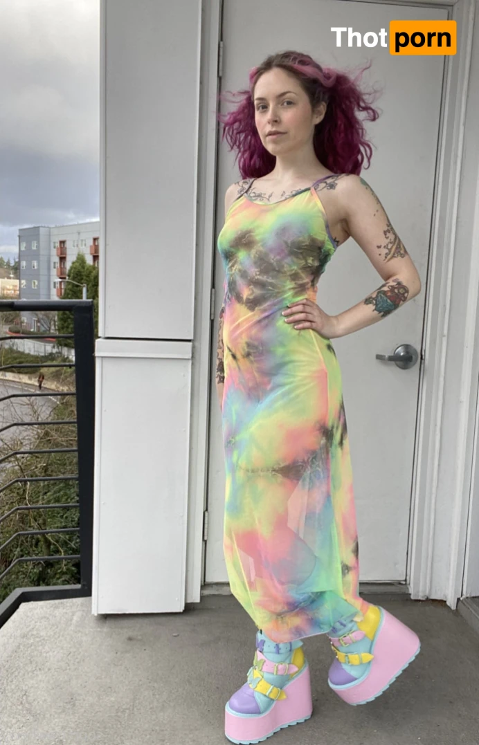 sourstrawberry 15742507