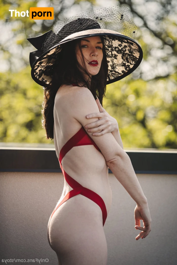 Stoya 16378062