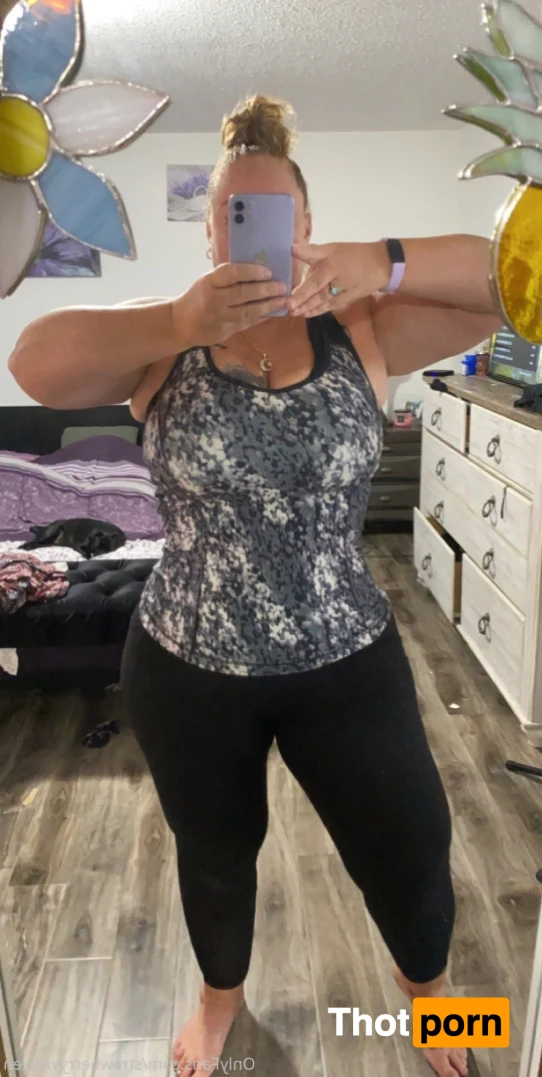 Strawberryvixxxen 16375180