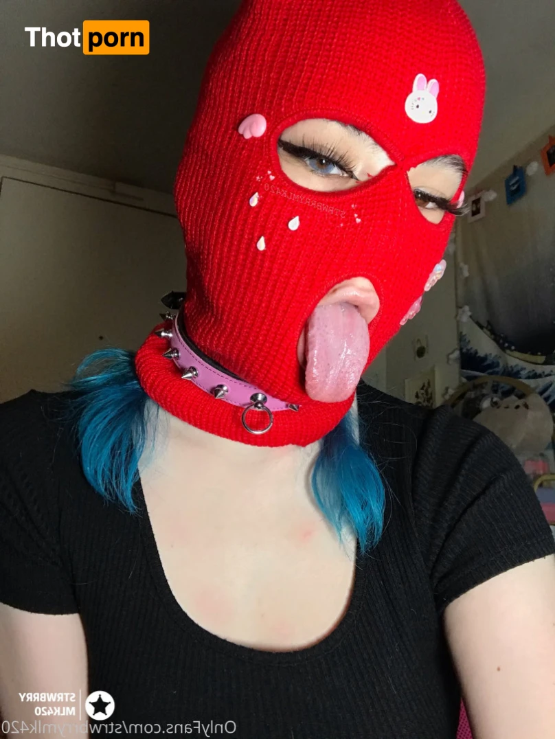 Veronika Strawberry 15608148