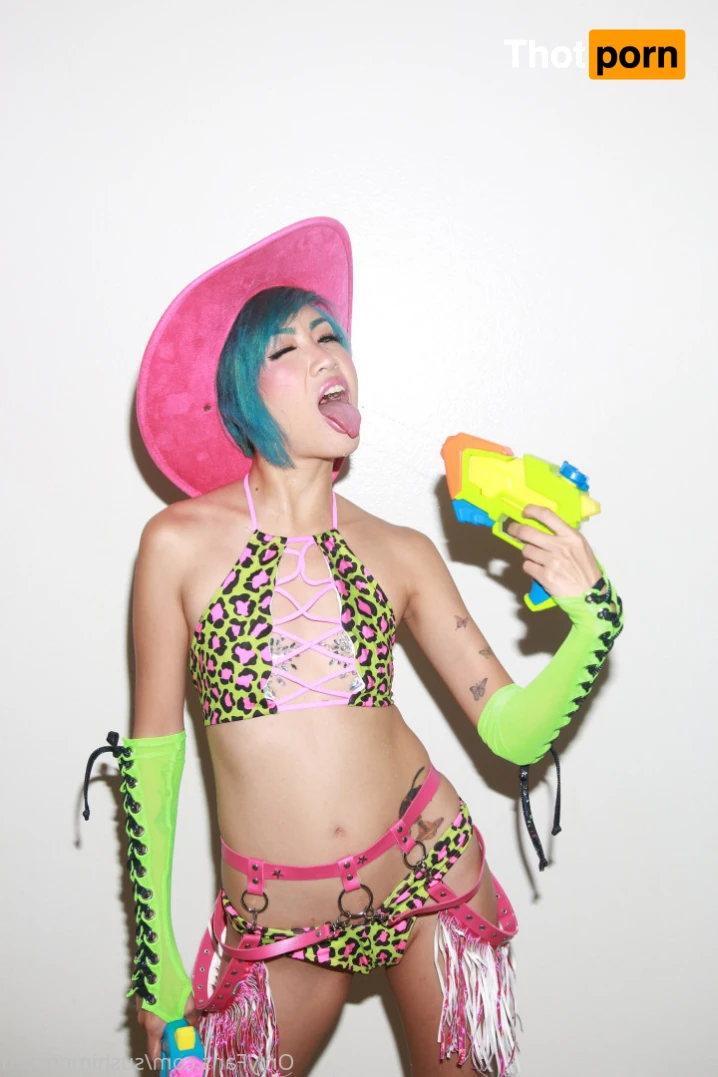 Sushi Monstuh 15586099