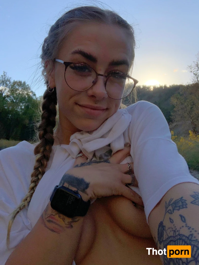 dakota 🍯 15625311