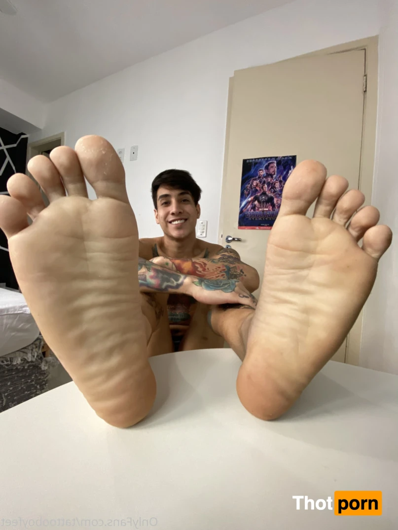 TATTOOBOYFEET 16510548