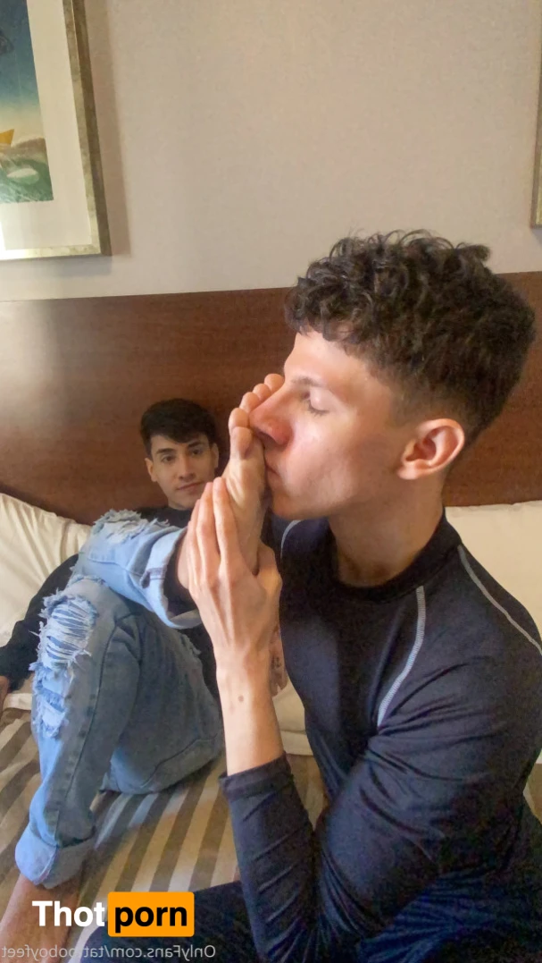 TATTOOBOYFEET 16511781