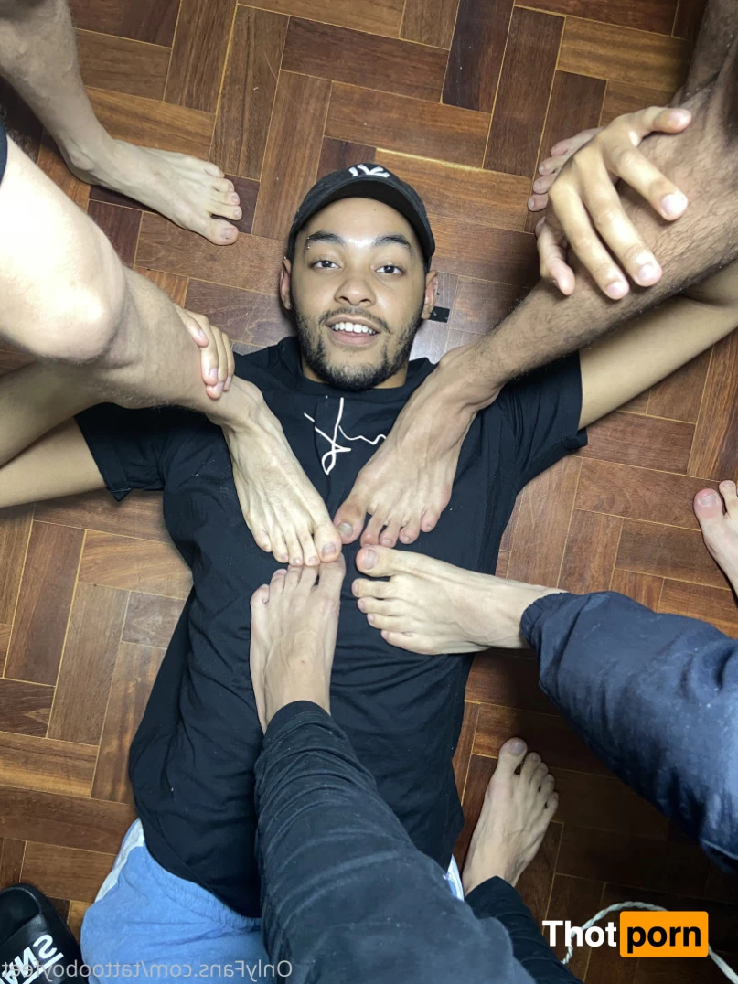 TATTOOBOYFEET 16519777