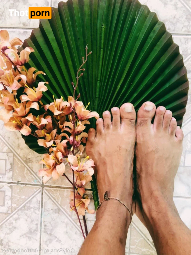 TATTOOBOYFEET 16524342
