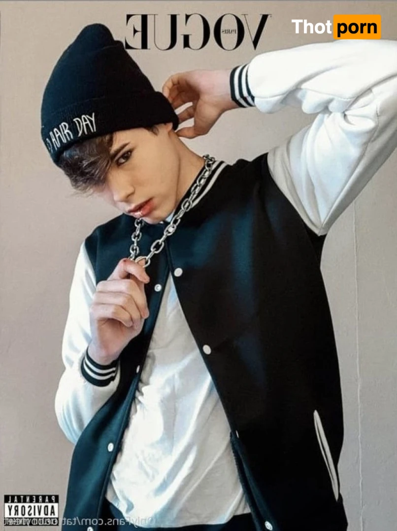 TATTOOBOYFEET 16526764