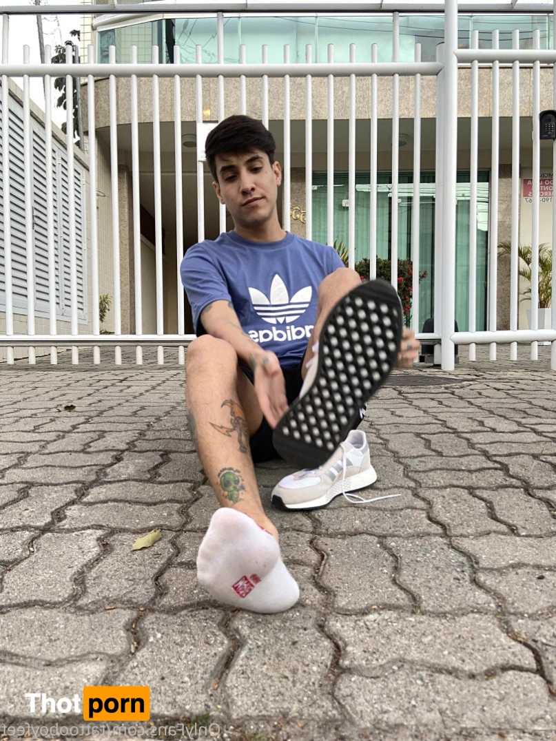 TATTOOBOYFEET 16528466