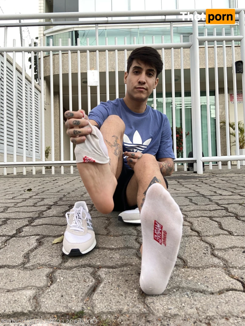 TATTOOBOYFEET 16534059