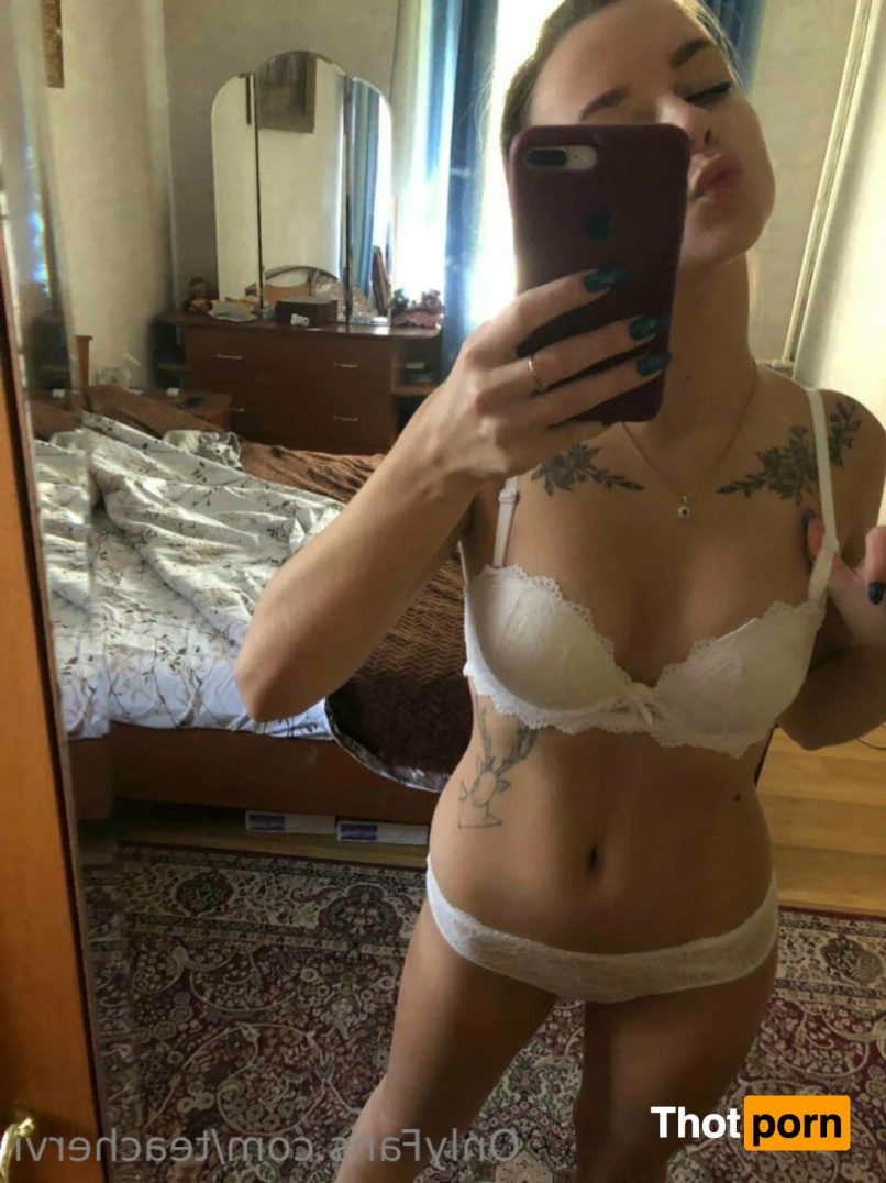 Vivian 💖 Little teacher 15258588