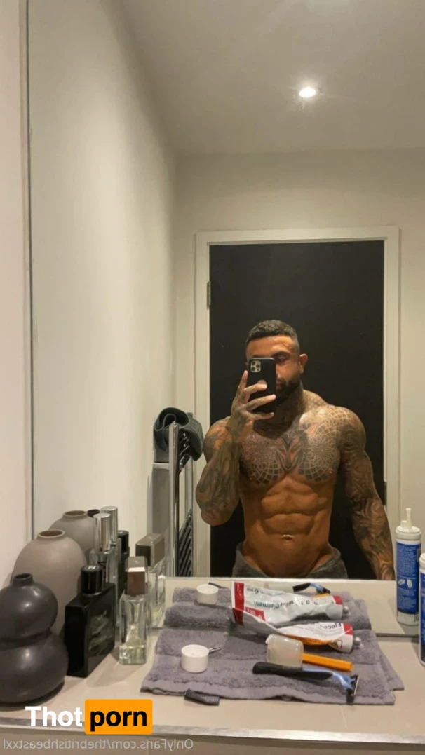 thebritishbeastxxl 11879373