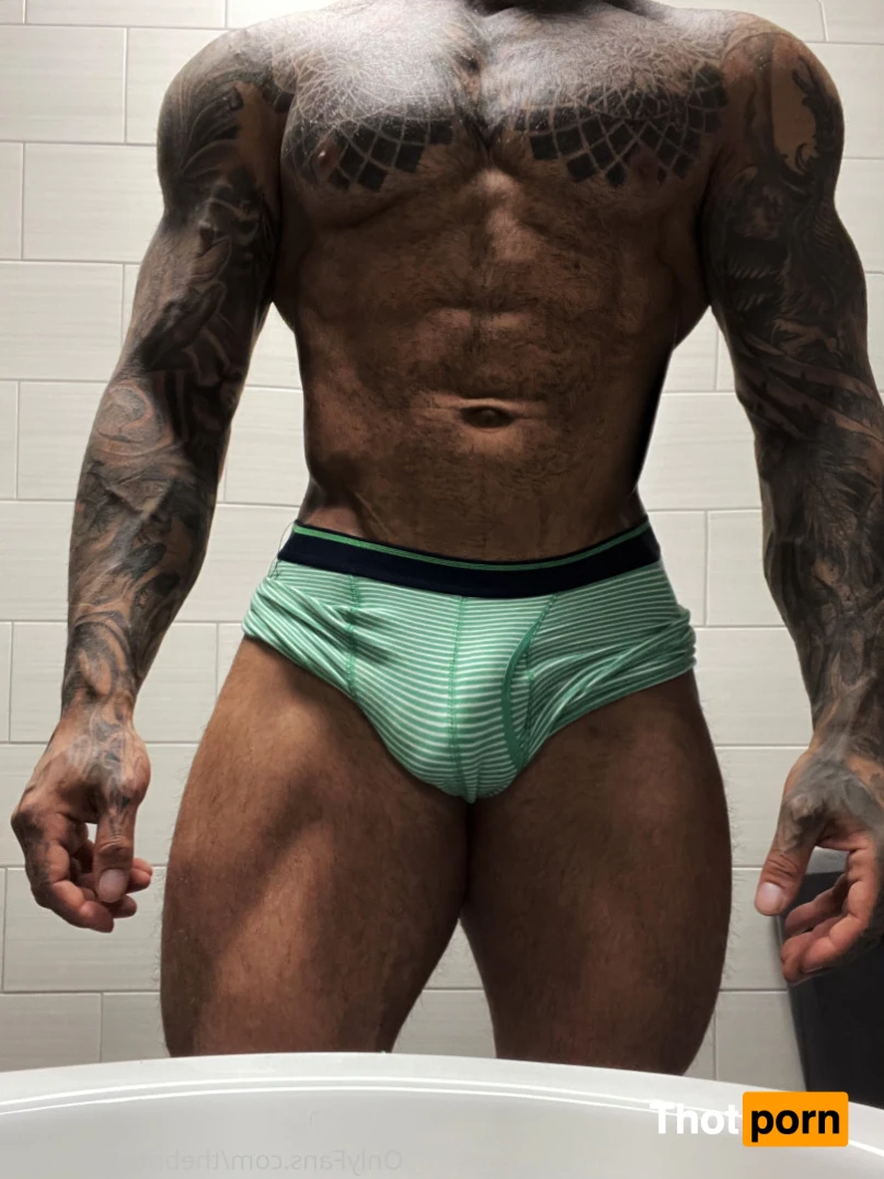 thebritishbeastxxl 11931128