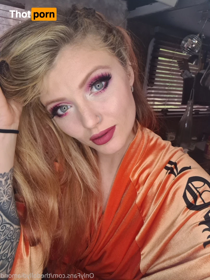 DollyD suicide 8873024