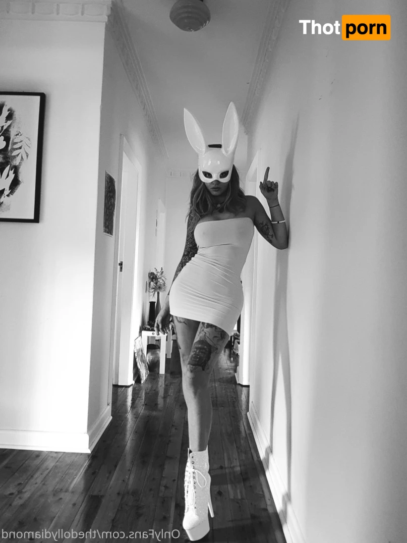 DollyD suicide 8873118