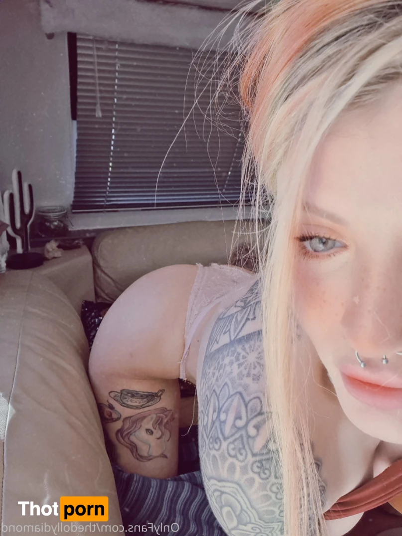 DollyD suicide 8873573