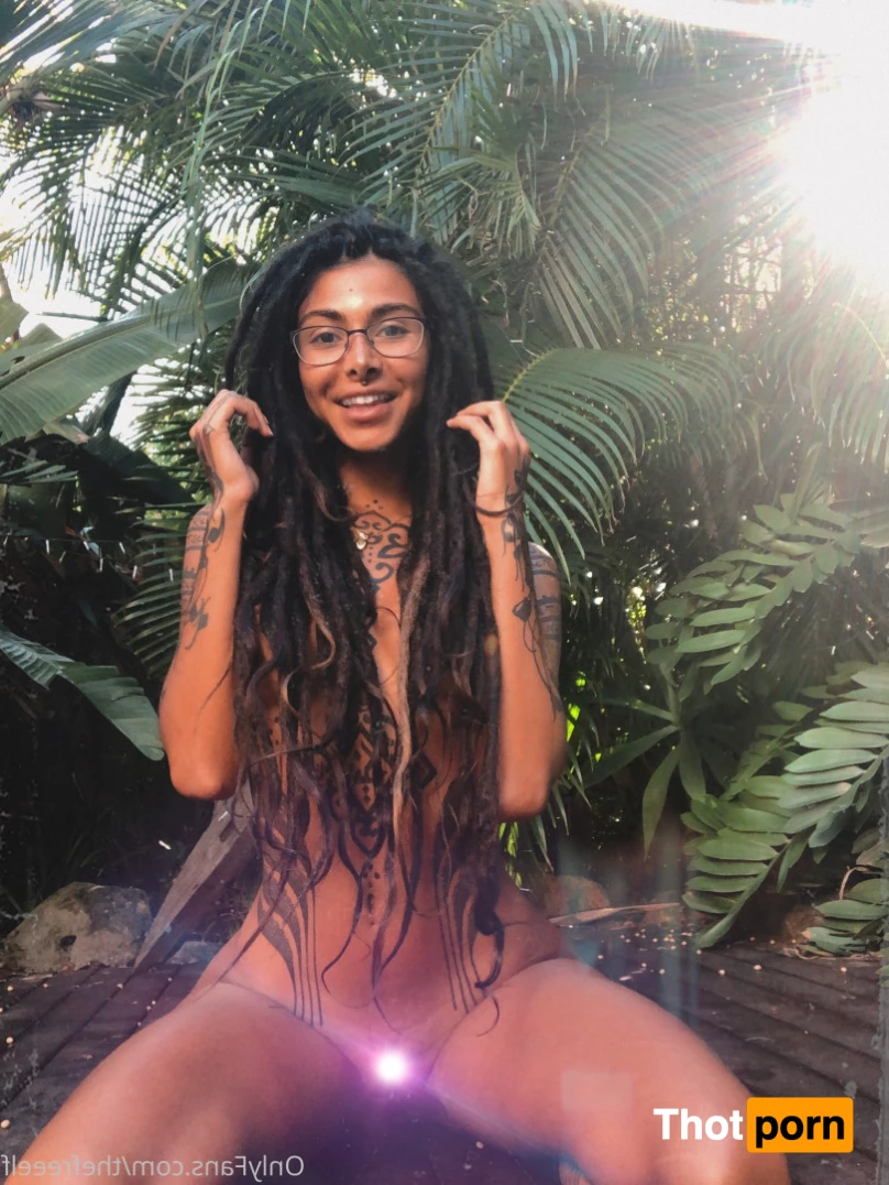 🧚🏽‍♀️ 9764478