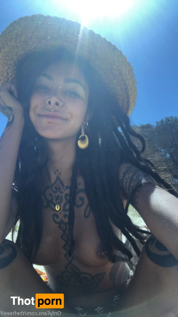 🧚🏽‍♀️ 9764526