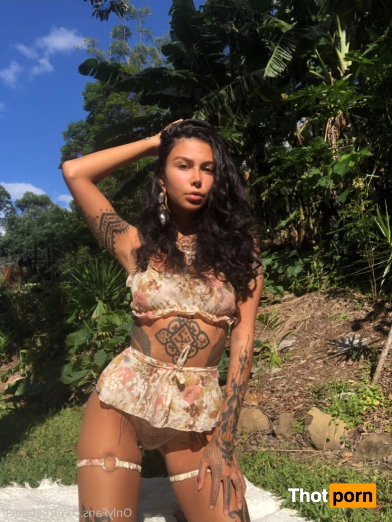 🧚🏽‍♀️ 9764616