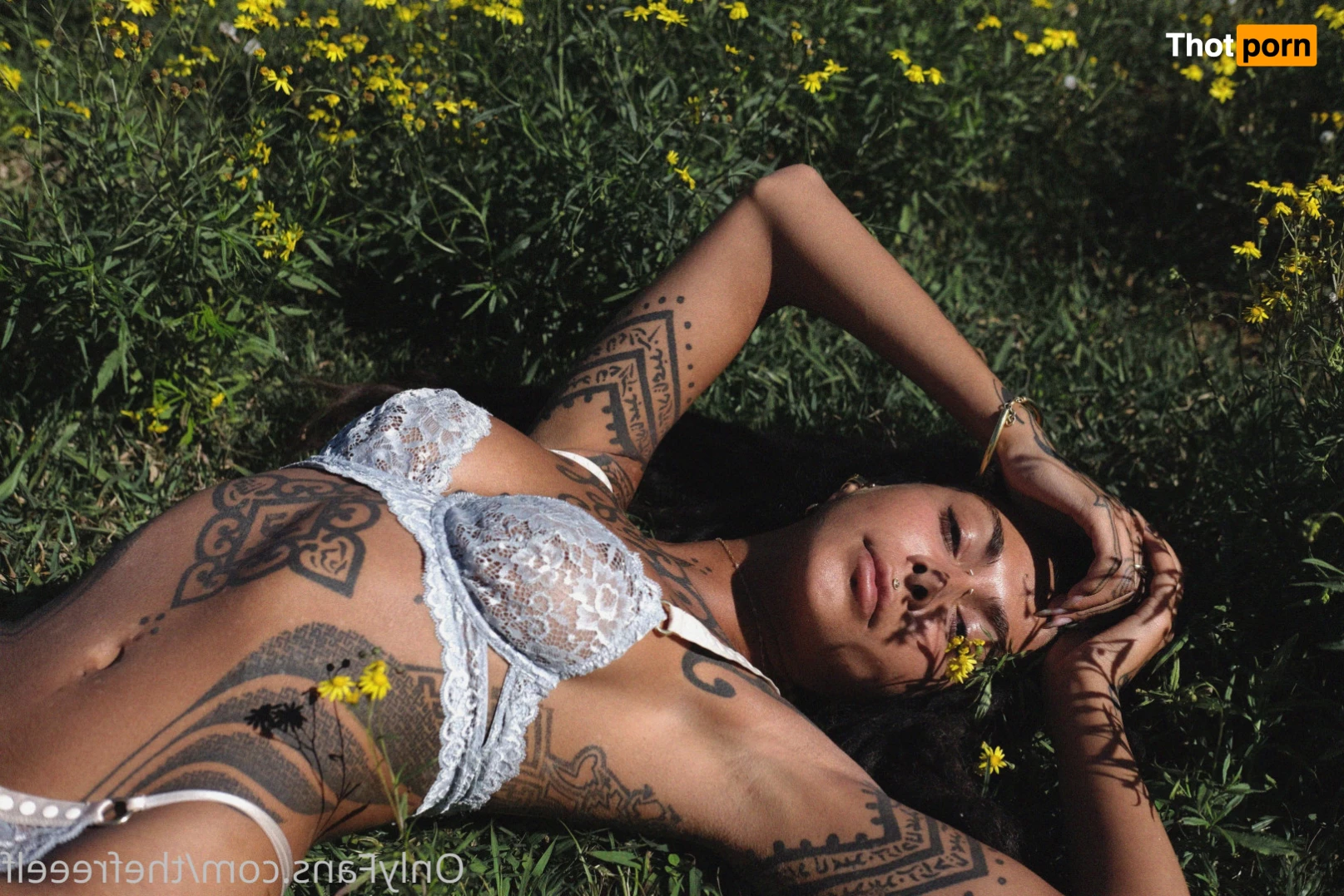 🧚🏽‍♀️ 9764642