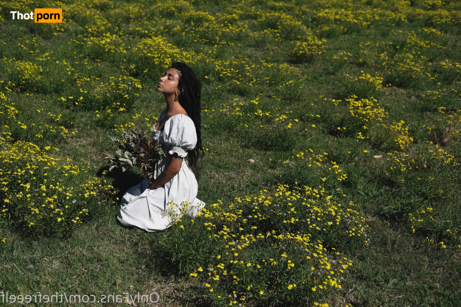 🧚🏽‍♀️ 9764799