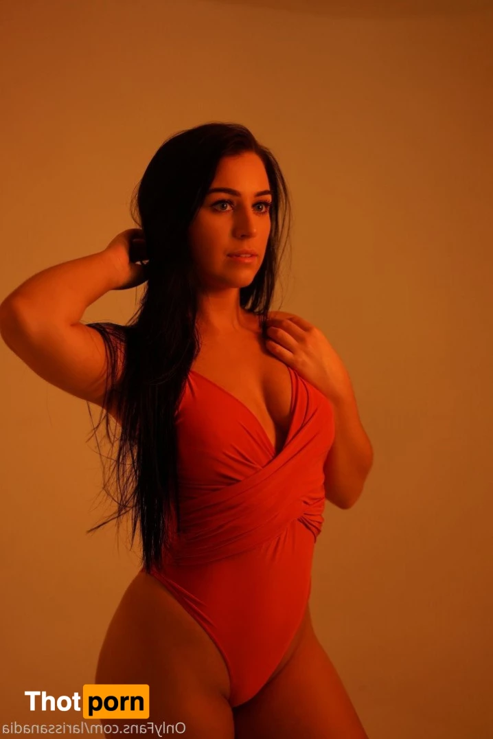 Larissa Nadia 662811