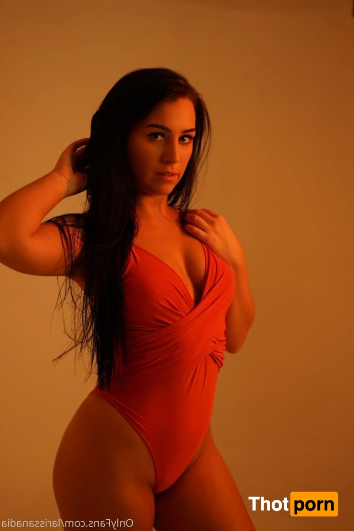 Larissa Nadia 662812