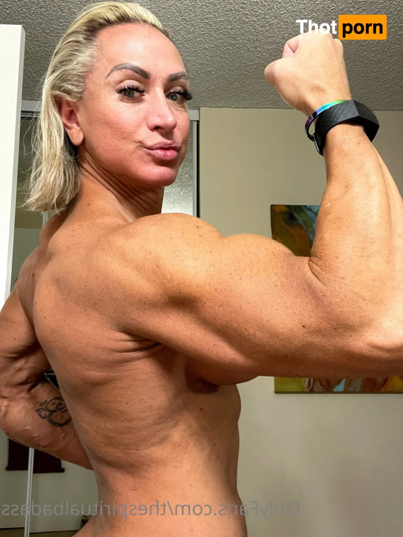 Muscle Domina Heather Armbrust 7877824