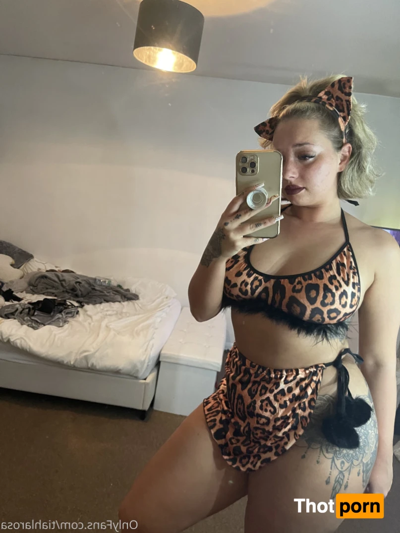 Miss La Rosa 15042728