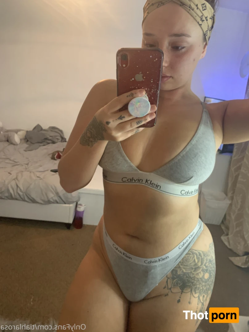 Miss La Rosa 15043386