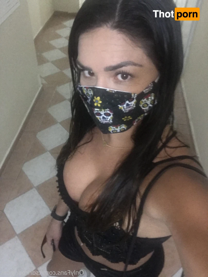 Adriana Rodrigues 14864229