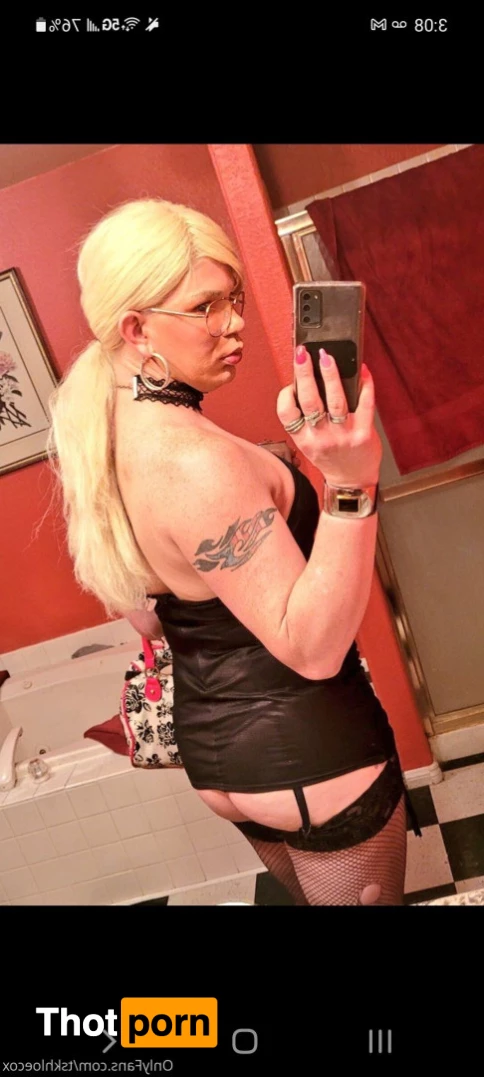 Ts Khloe Cox 9063469