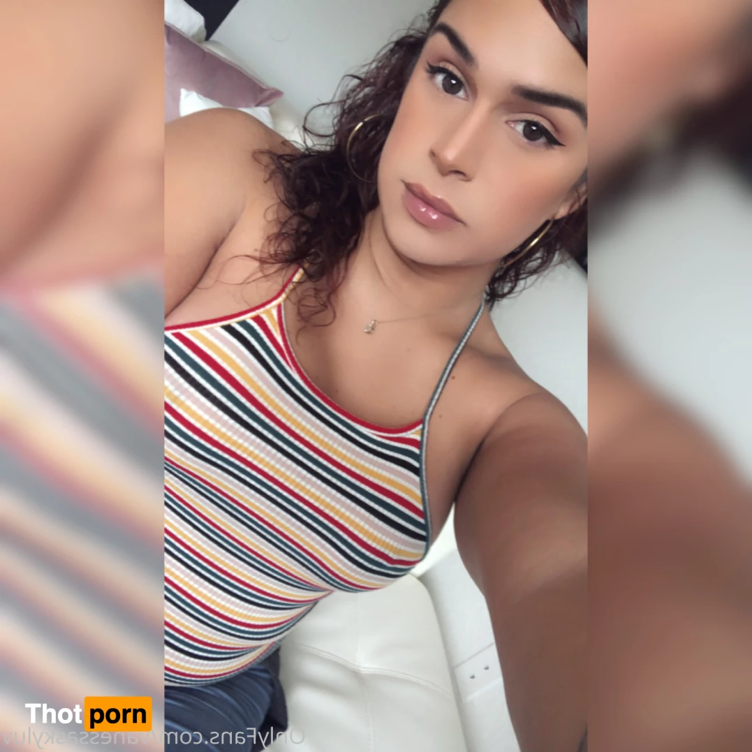 tsVanessaSky 9092257