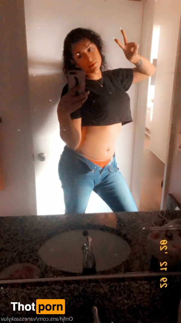 tsVanessaSky 9092307