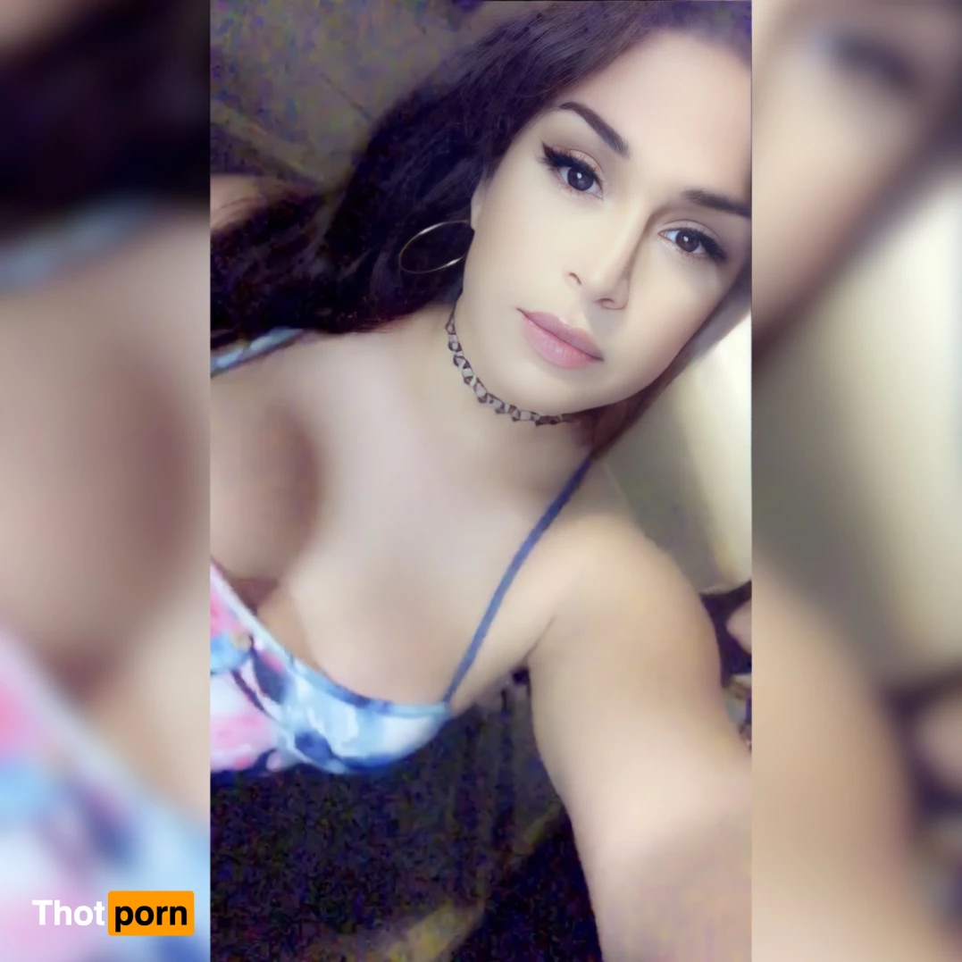 tsVanessaSky 9092413