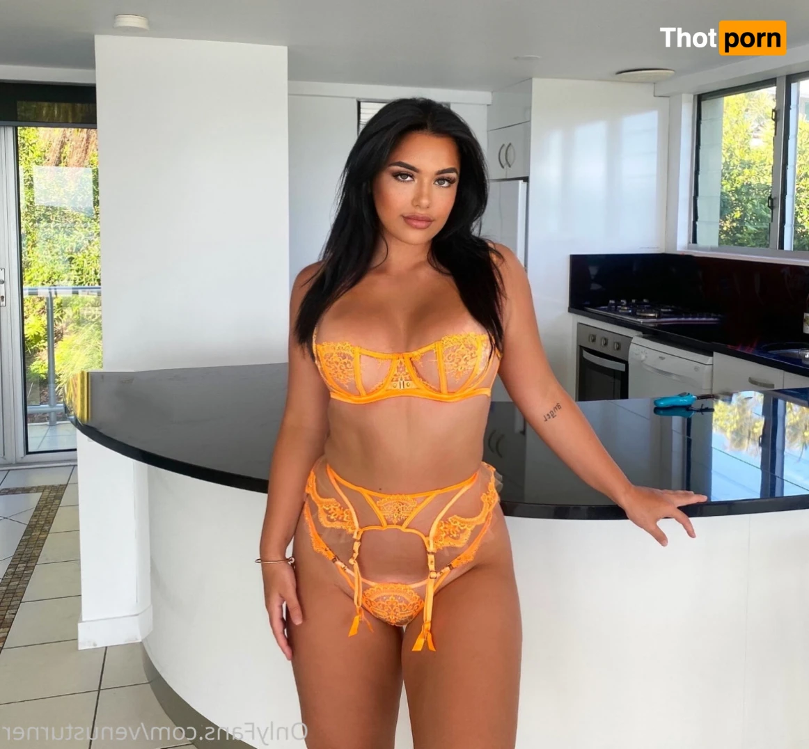 venusturner 14813768