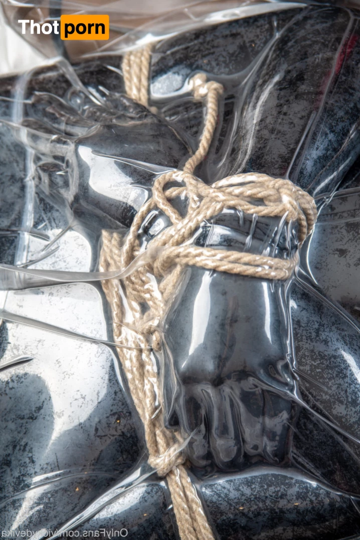 Vicky Devika 9717468