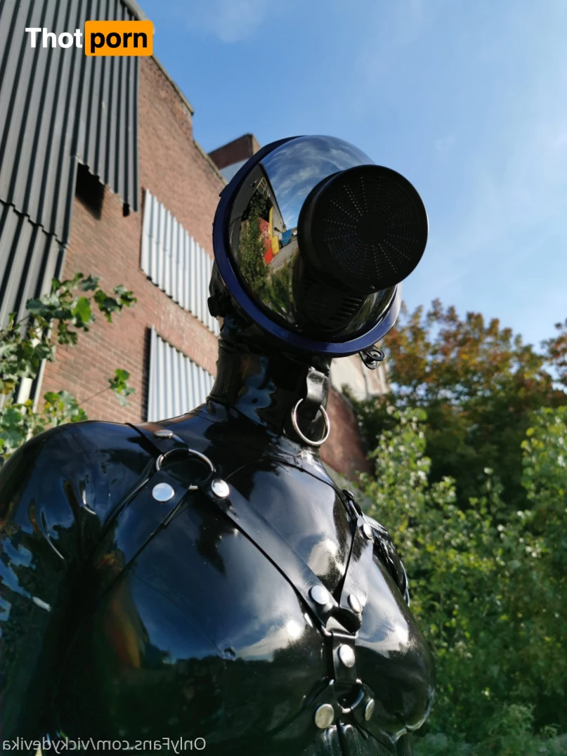 Vicky Devika 9717514